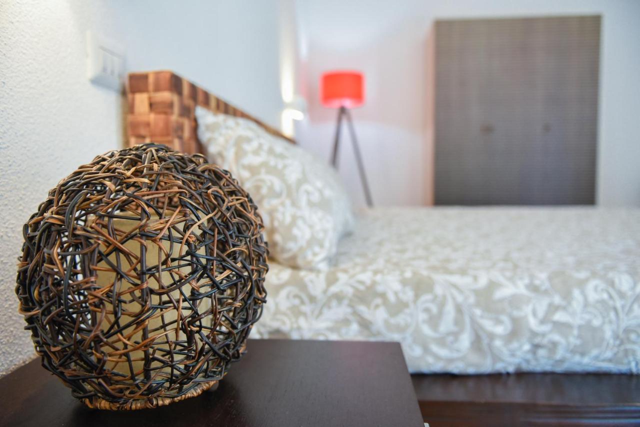 Tatta & Nanna Rooms Oliena Bagian luar foto